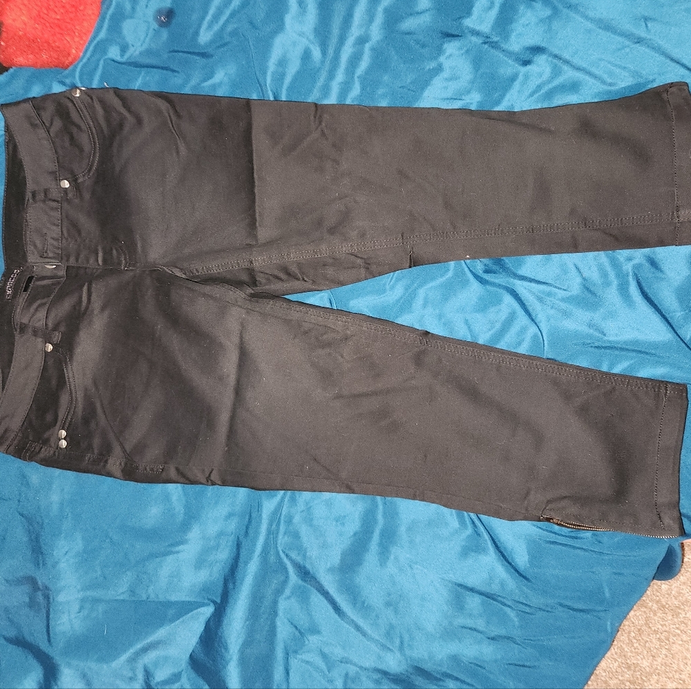 Express sz 8 Ankle Zip